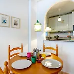 Апартаменти 2 Bedroom Cozy In Торрев'єха