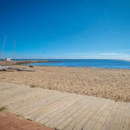 Apartamento 2 Bedroom Beautiful In