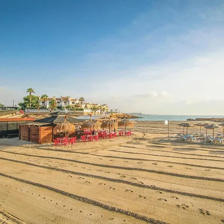 2 Bedroom Beautiful In Apartamento