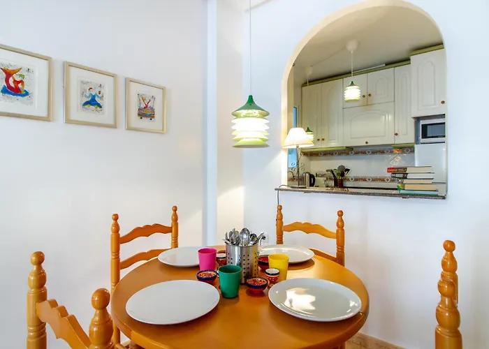 Apartment 2 Bedroom Cozy In Torrevieja