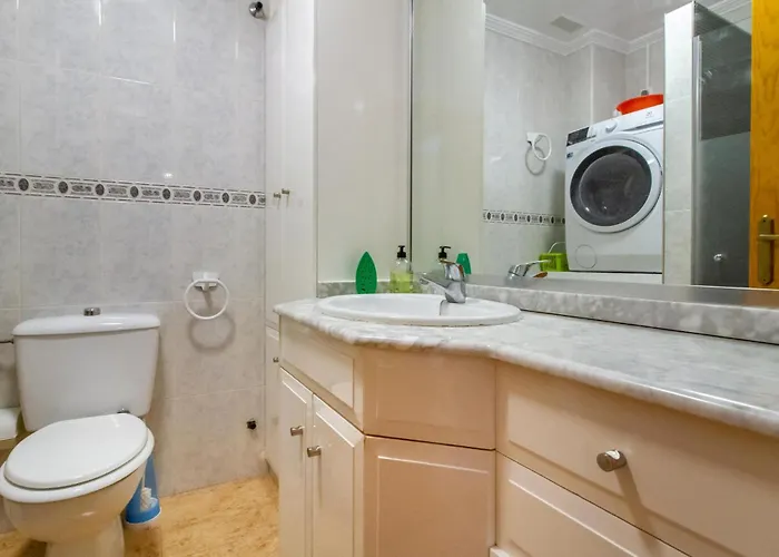 2 Bedroom Cozy In Torrevieja